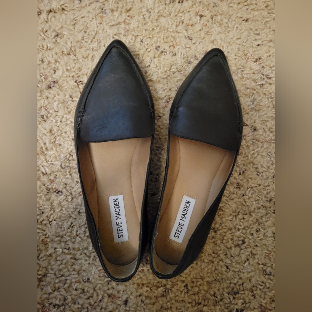 Women flats